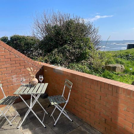Cliff Haven, Sea View Holiday Home. Cullercoats Esterno foto